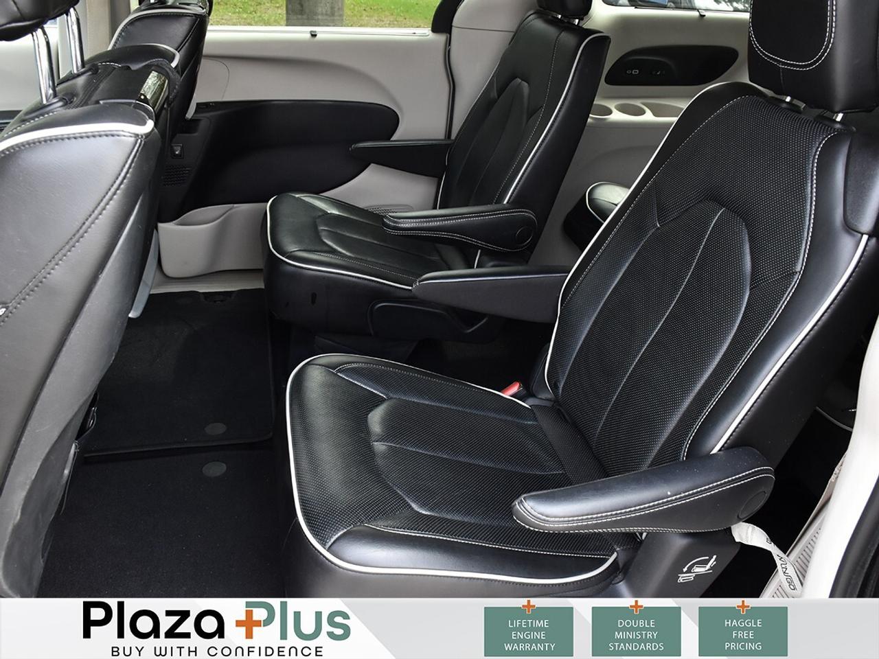 2022 Chrysler Pacifica Limited Photo
