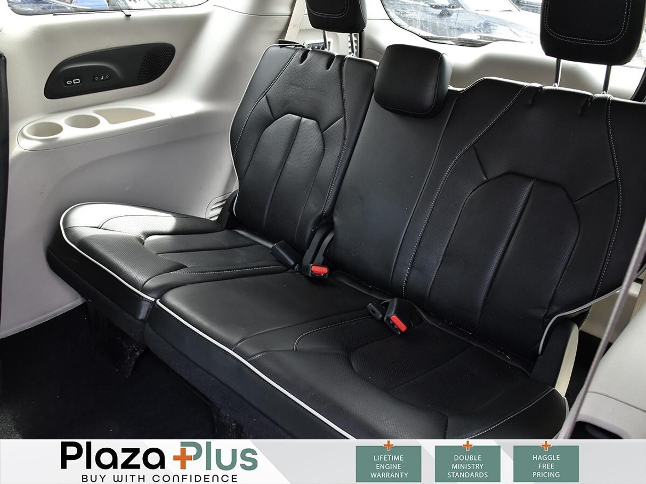 2022 Chrysler Pacifica Limited Photo
