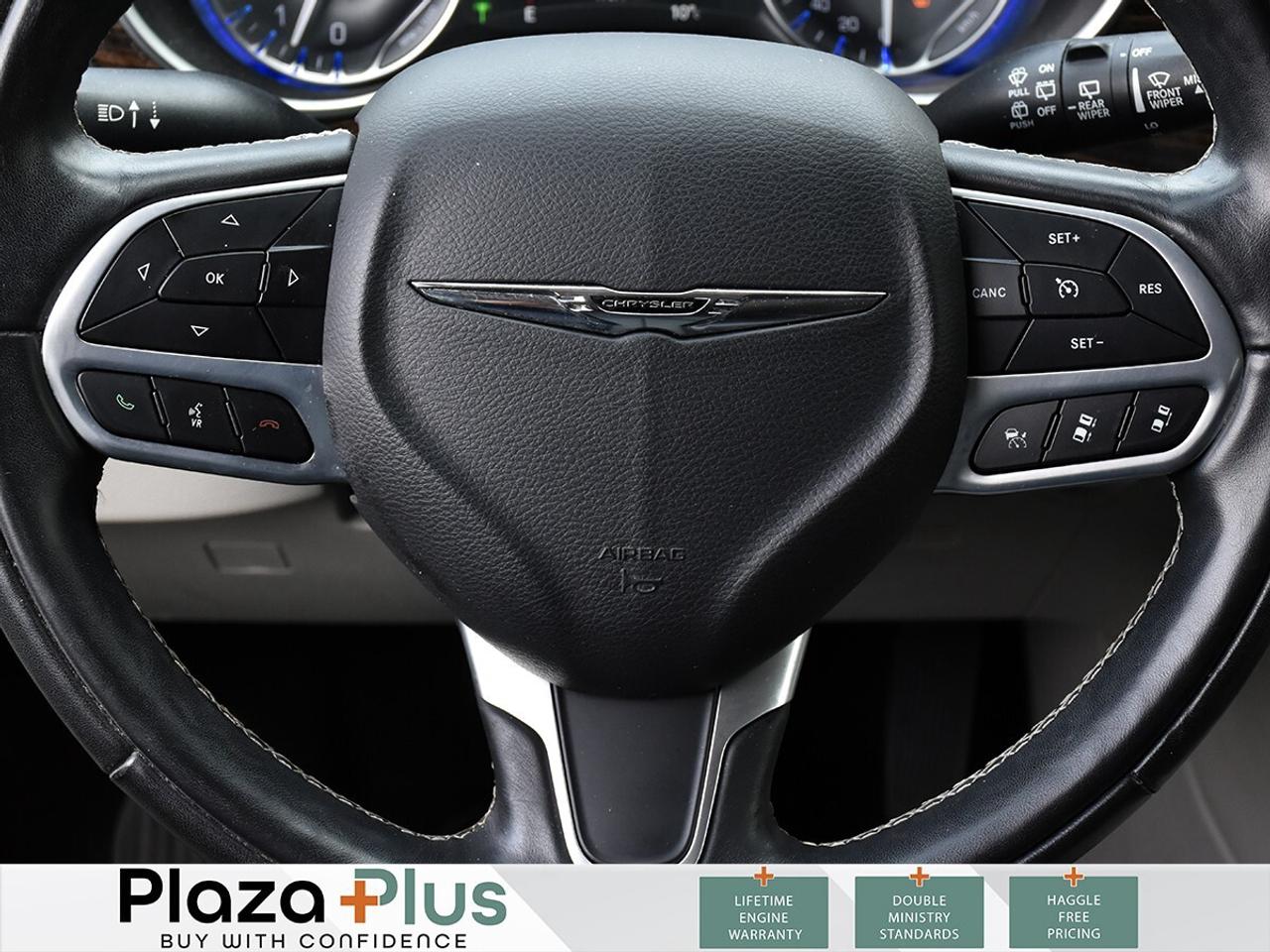 2022 Chrysler Pacifica Limited Photo