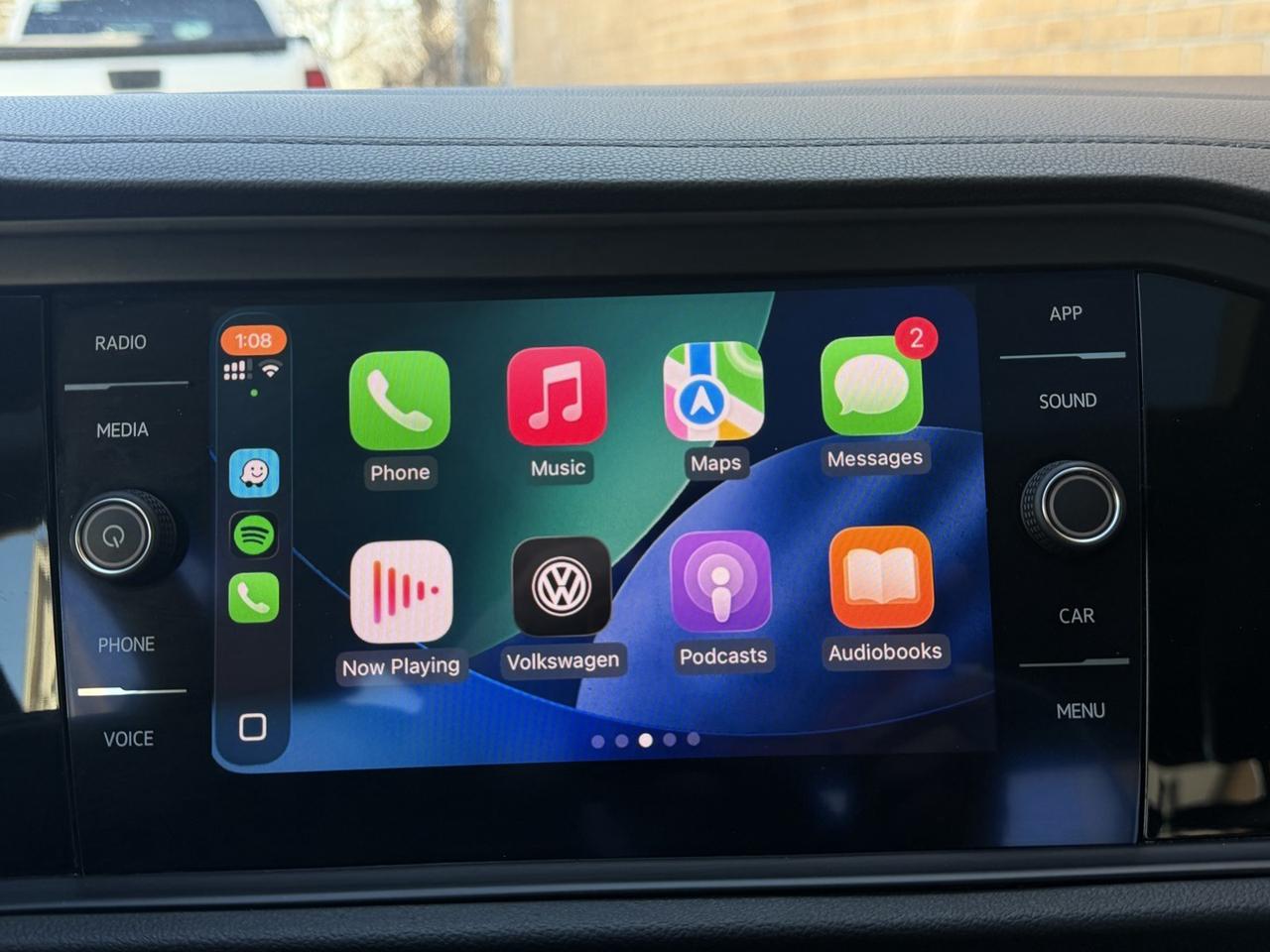 2019 Volkswagen Jetta Highline R LINE   Leather   Sunroof   HTD Seats Photo