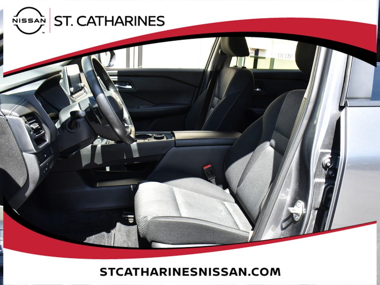 2025 Nissan Rogue SV MOONROOF Photo