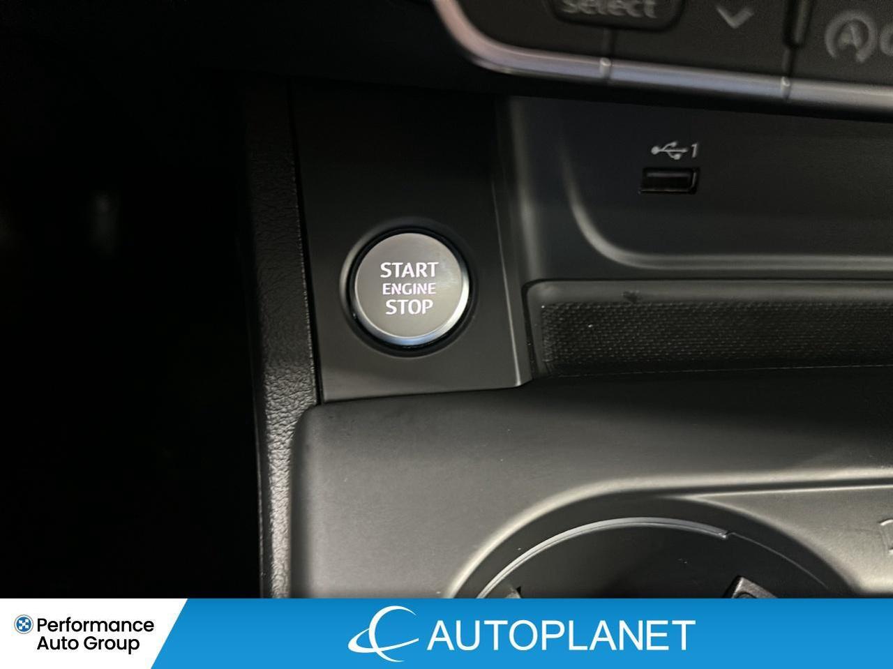 2023 Audi A4 Komfort 45 TFSI Quattro, Sunroof, Back Up Cam! Photo
