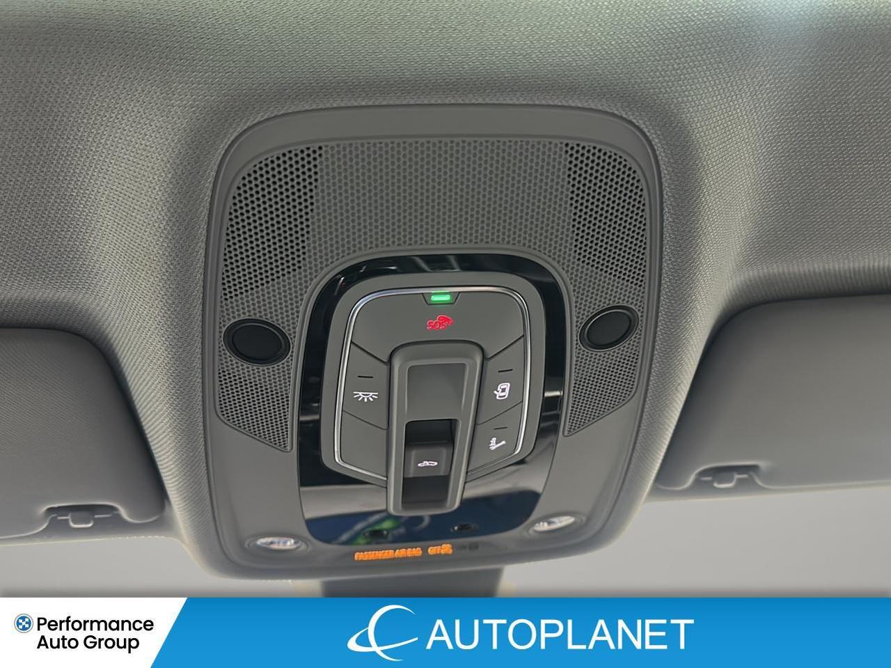2023 Audi A4 Komfort 45 TFSI Quattro, Sunroof, Back Up Cam! Photo