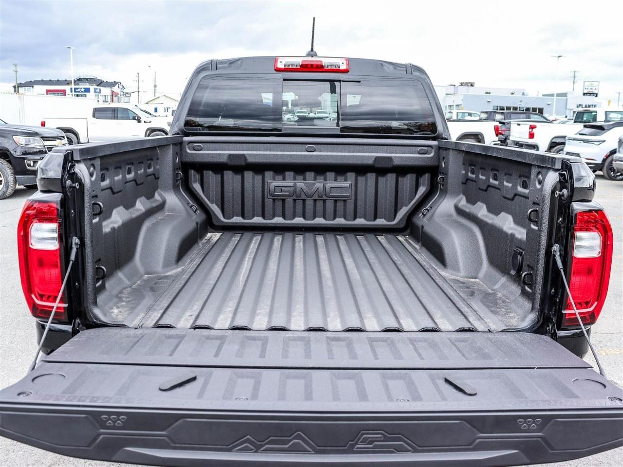 2026 GMC Canyon Crew Cab Short Box 4-Wheel Drive Elevation Photo