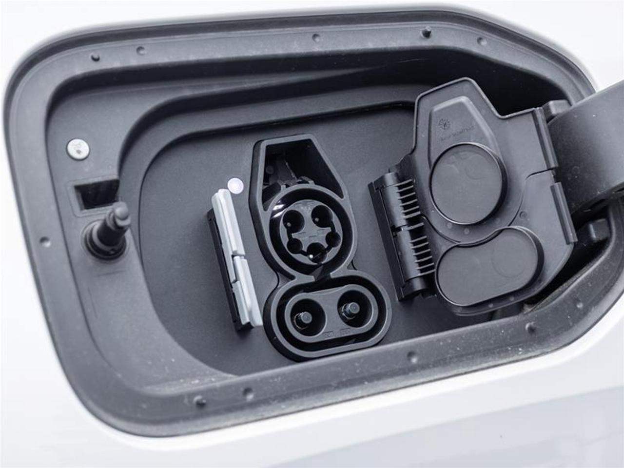 2026 BMW iX xDrive60 4dr All-Wheel Drive Sports Activity Vehicle Photo