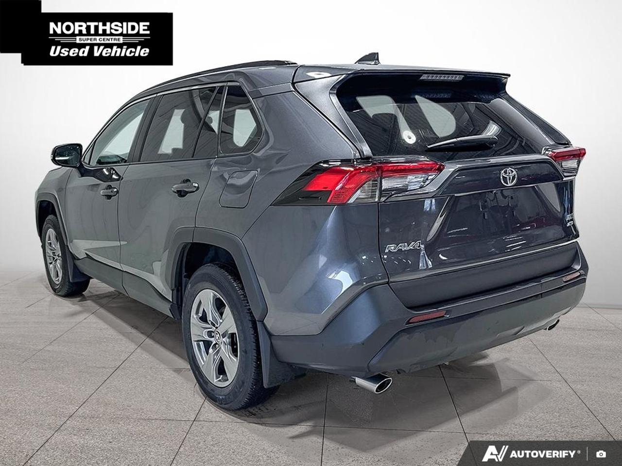 2024 Toyota RAV4 XLE 4dr All-wheel Drive Photo4