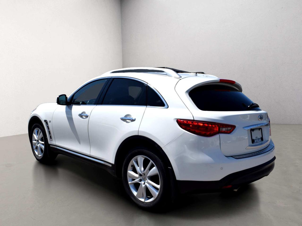 2015 Infiniti QX70 AWD Premium Leather Sunroof Photo