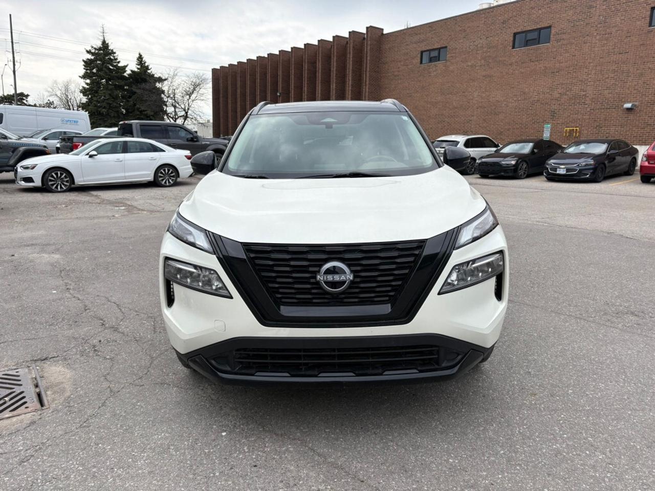 2023 Nissan Rogue SV Midnight Edition/Leather/Sunroof/ AWD/NAVI/CarP Photo2