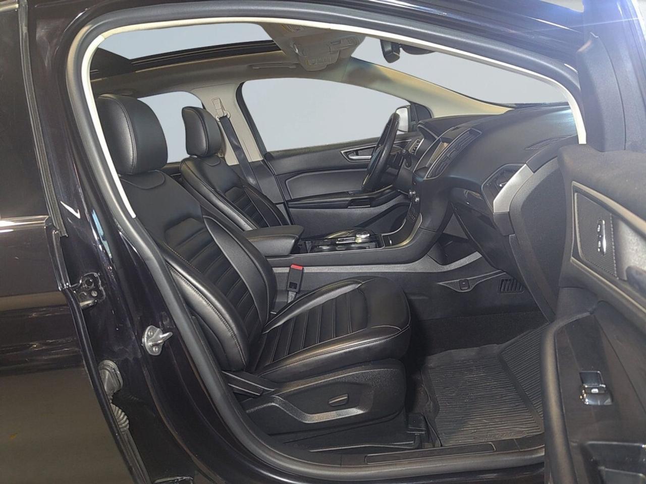 2020 Ford Edge SEL AWD   $4500 Factory Options   Panoramic Roof Photo