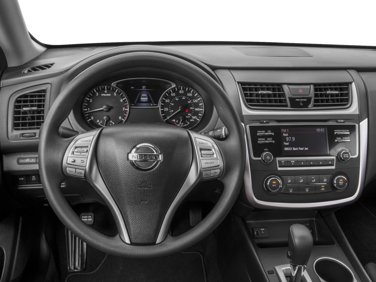 2017 Nissan Altima 2.5 4dr Sedan Photo3