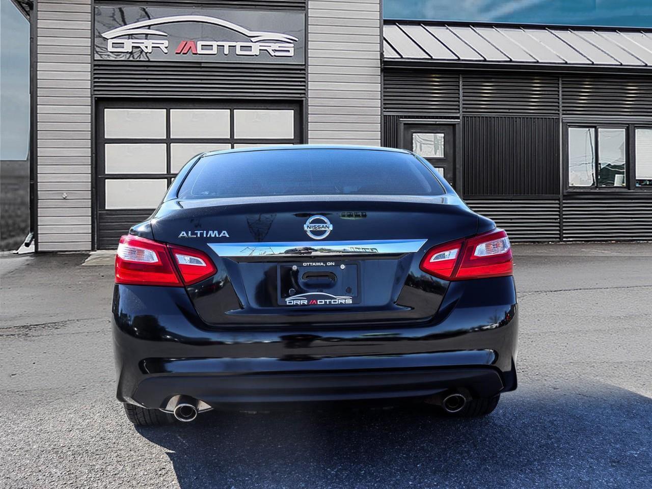 2017 Nissan Altima 2.5 4dr Sedan Photo
