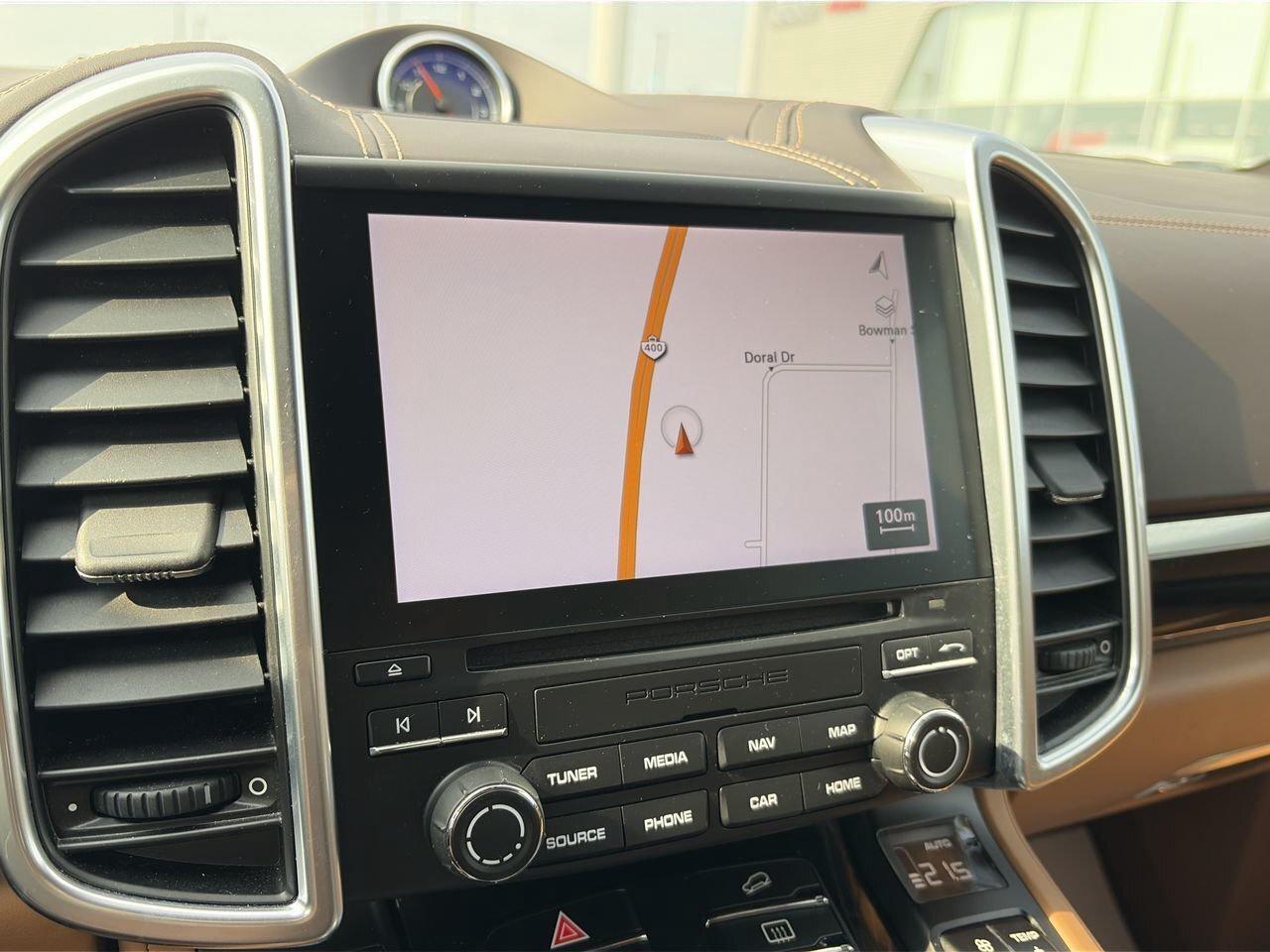 2017 Porsche Cayenne w/ Tip   Premium Plus Photo