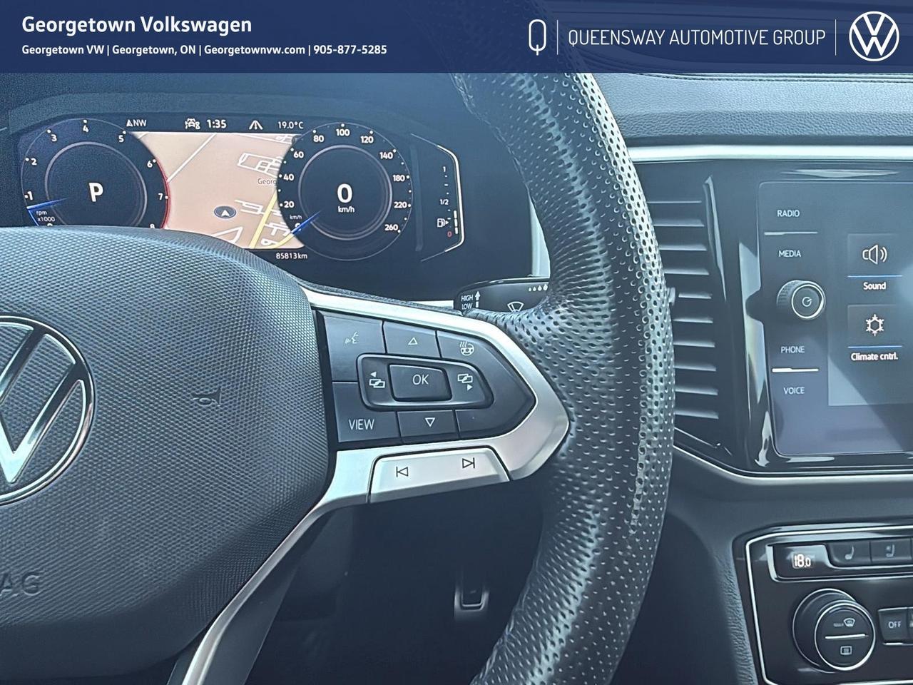 2022 Volkswagen Atlas Cross Sport Execline Photo