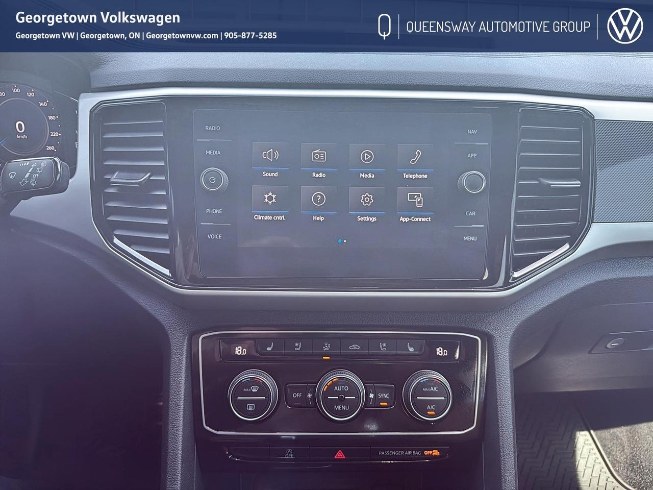 2022 Volkswagen Atlas Cross Sport Execline Photo