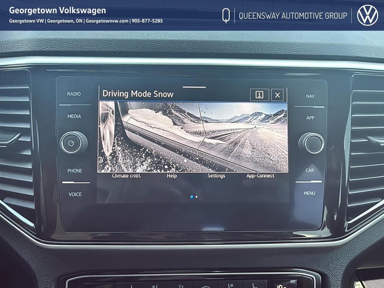 2022 Volkswagen Atlas Cross Sport Execline Photo
