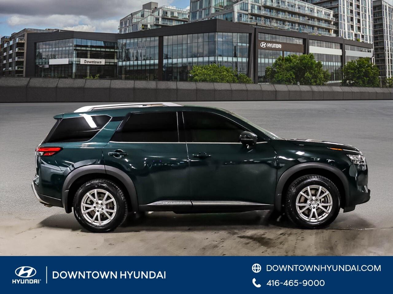 2022 Nissan Pathfinder Platinum 4WD Photo2