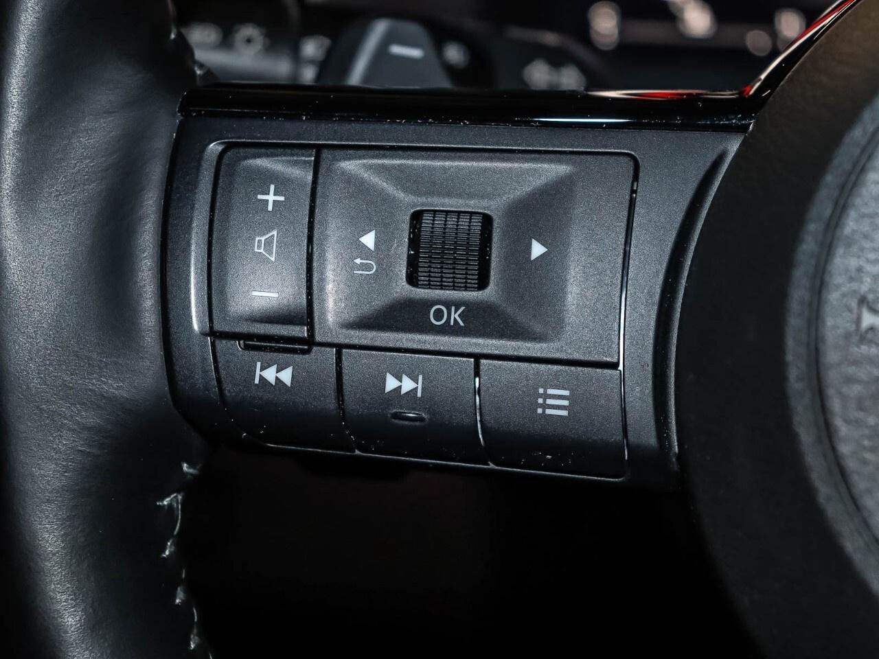 2022 Nissan Pathfinder Platinum 4WD Photo