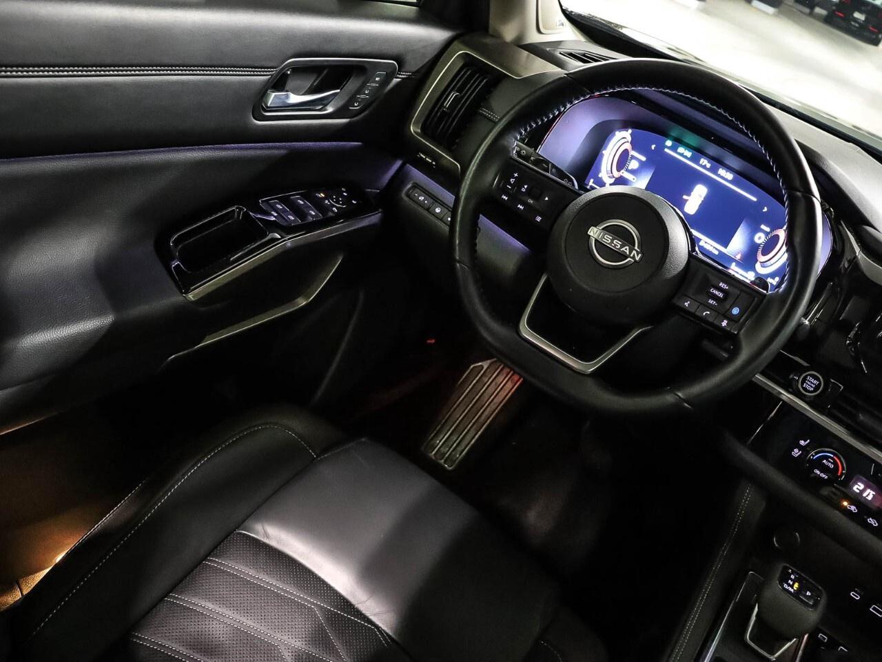 2022 Nissan Pathfinder Platinum 4WD Photo