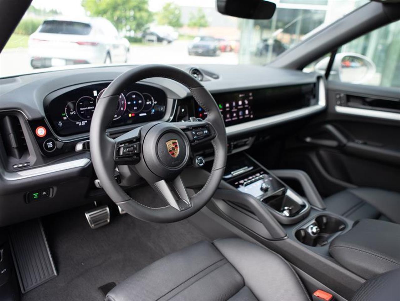 2024 Porsche Cayenne S Coupe AWD Photo