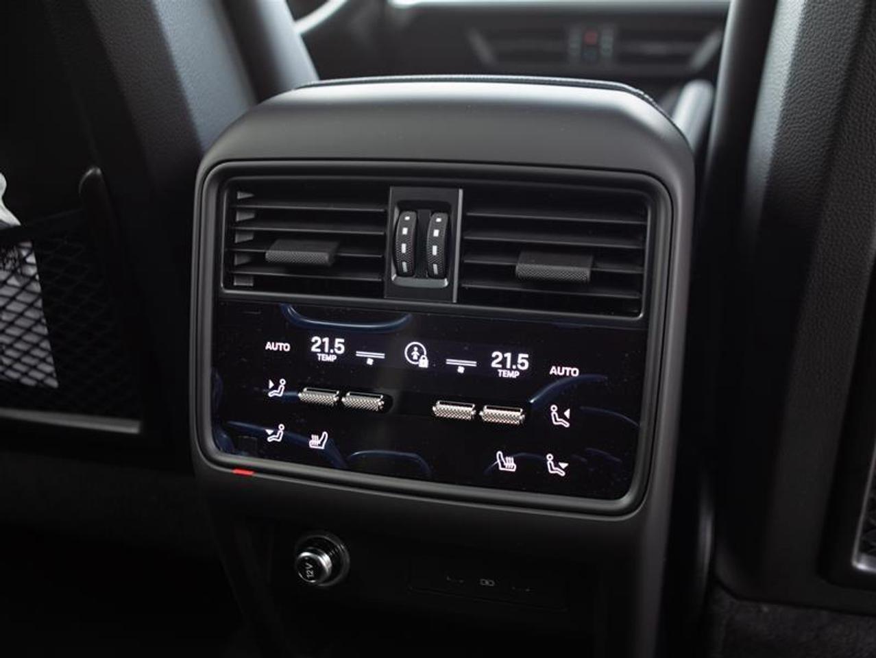 2024 Porsche Cayenne S Coupe AWD Photo