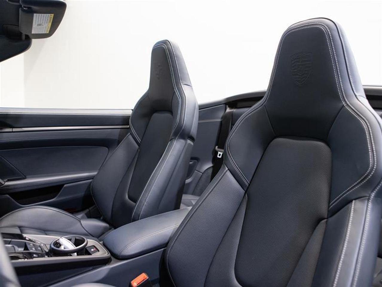 2025 Porsche 911 Carrera GTS CABRIOLET Photo