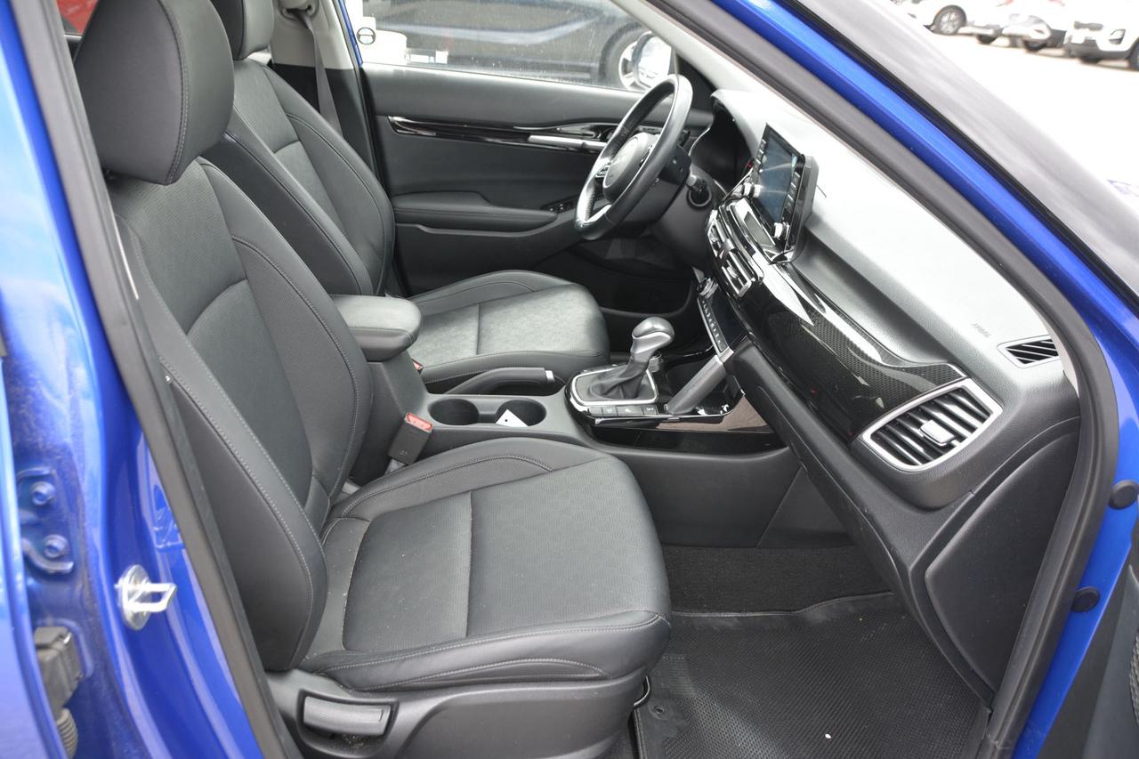 2023 Kia Seltos EX Photo