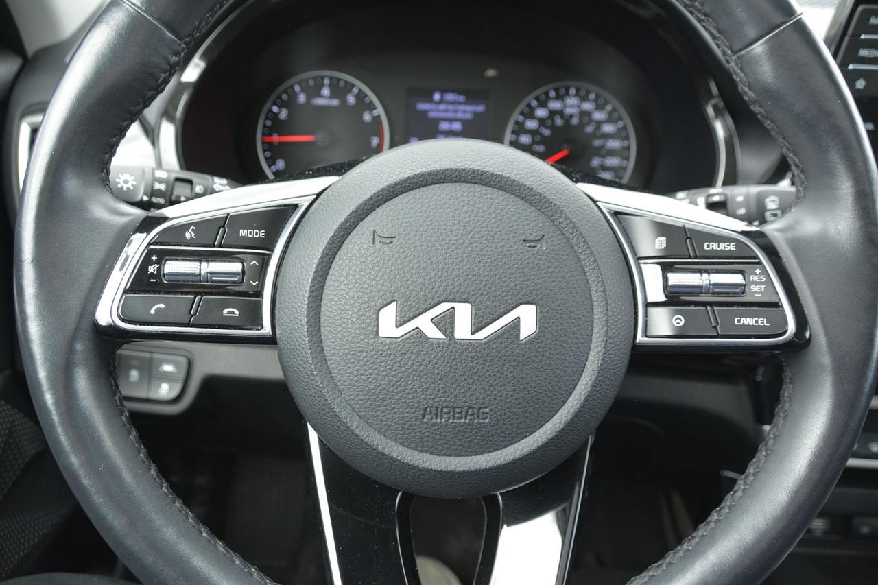 2023 Kia Seltos EX Photo