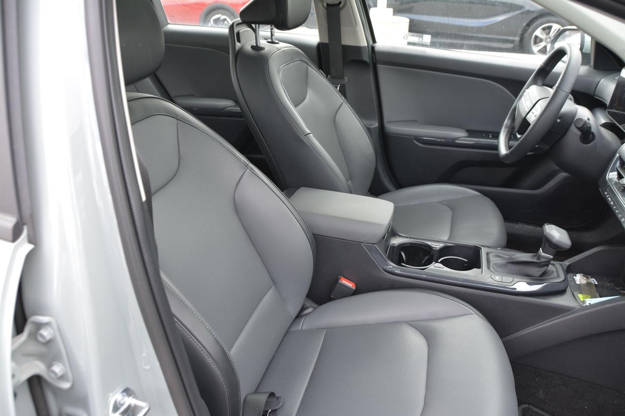2025 Kia K4 EX   LEATHER   PUSH BUTTON START Photo