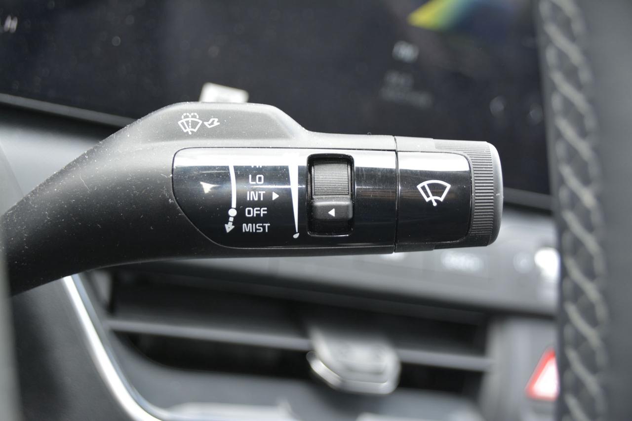 2025 Kia K4 EX   LEATHER   PUSH BUTTON START Photo