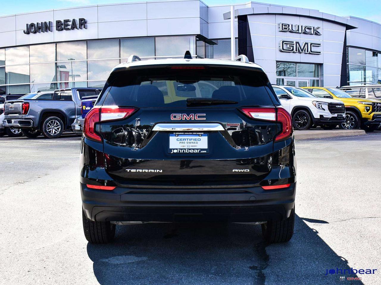 2024 GMC Terrain SLE Photo