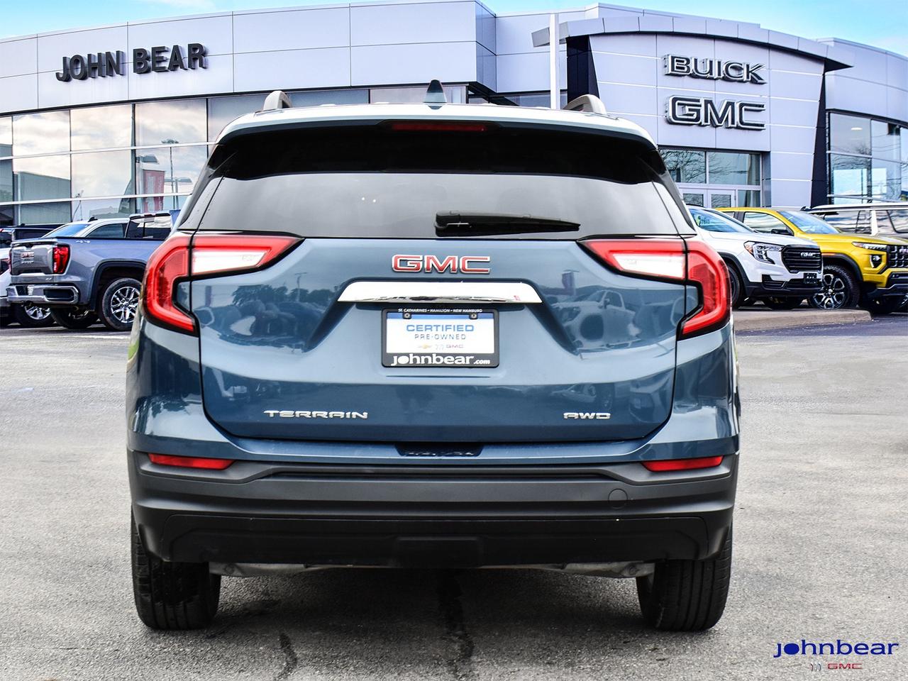 2024 GMC Terrain SLE Photo