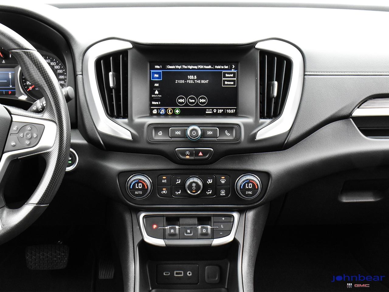 2024 GMC Terrain SLE Photo