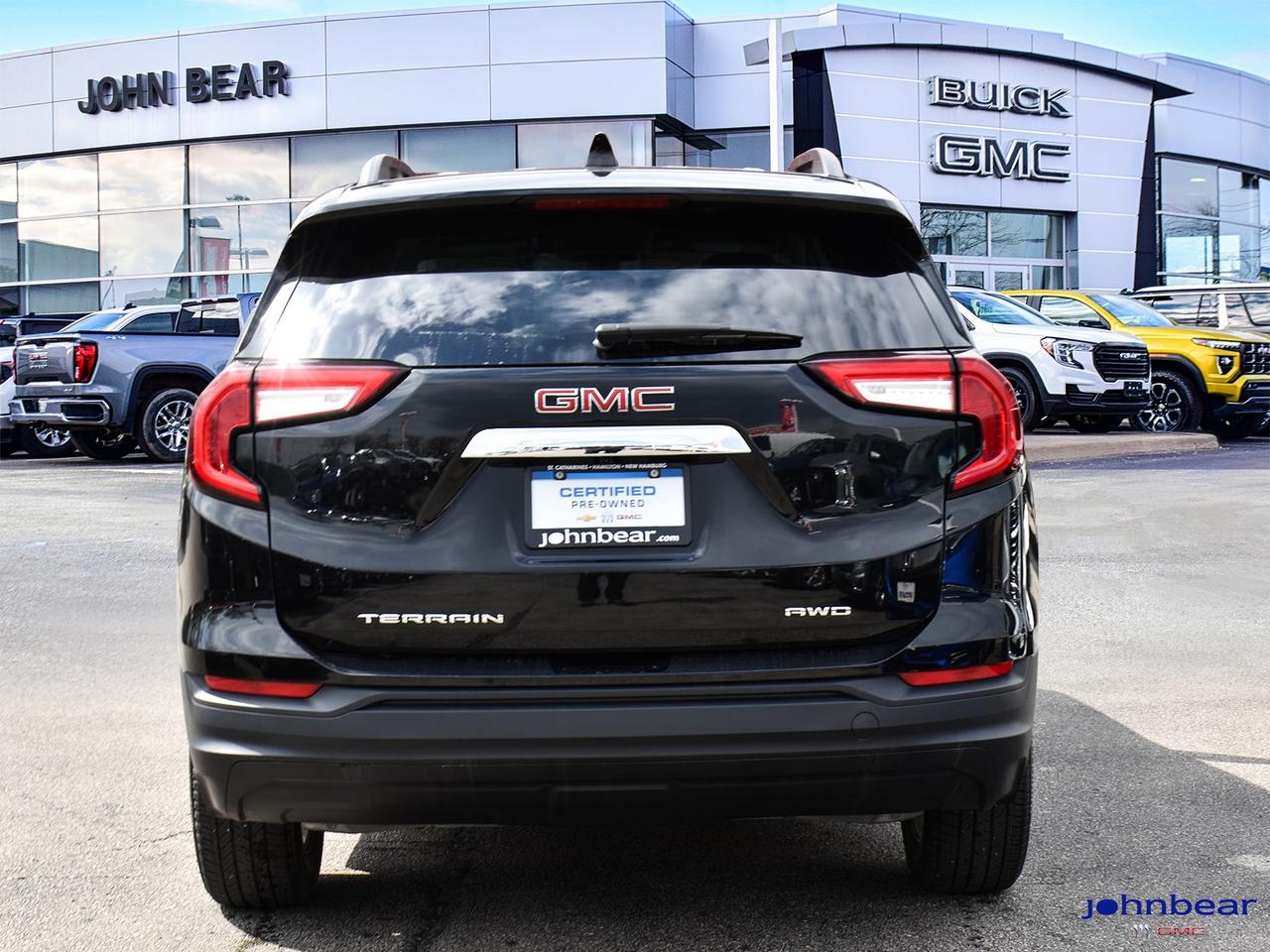 2024 GMC Terrain SLE Photo