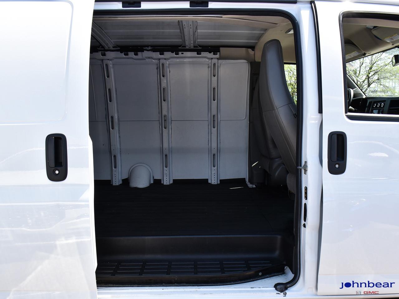 2024 Chevrolet Express MARKET VALUE PRICING PREVIOUS DAILY RENTAL BALANCE Photo