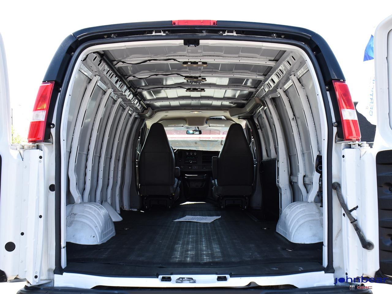 2024 Chevrolet Express MARKET VALUE PRICING PREVIOUS DAILY RENTAL BALANCE Photo