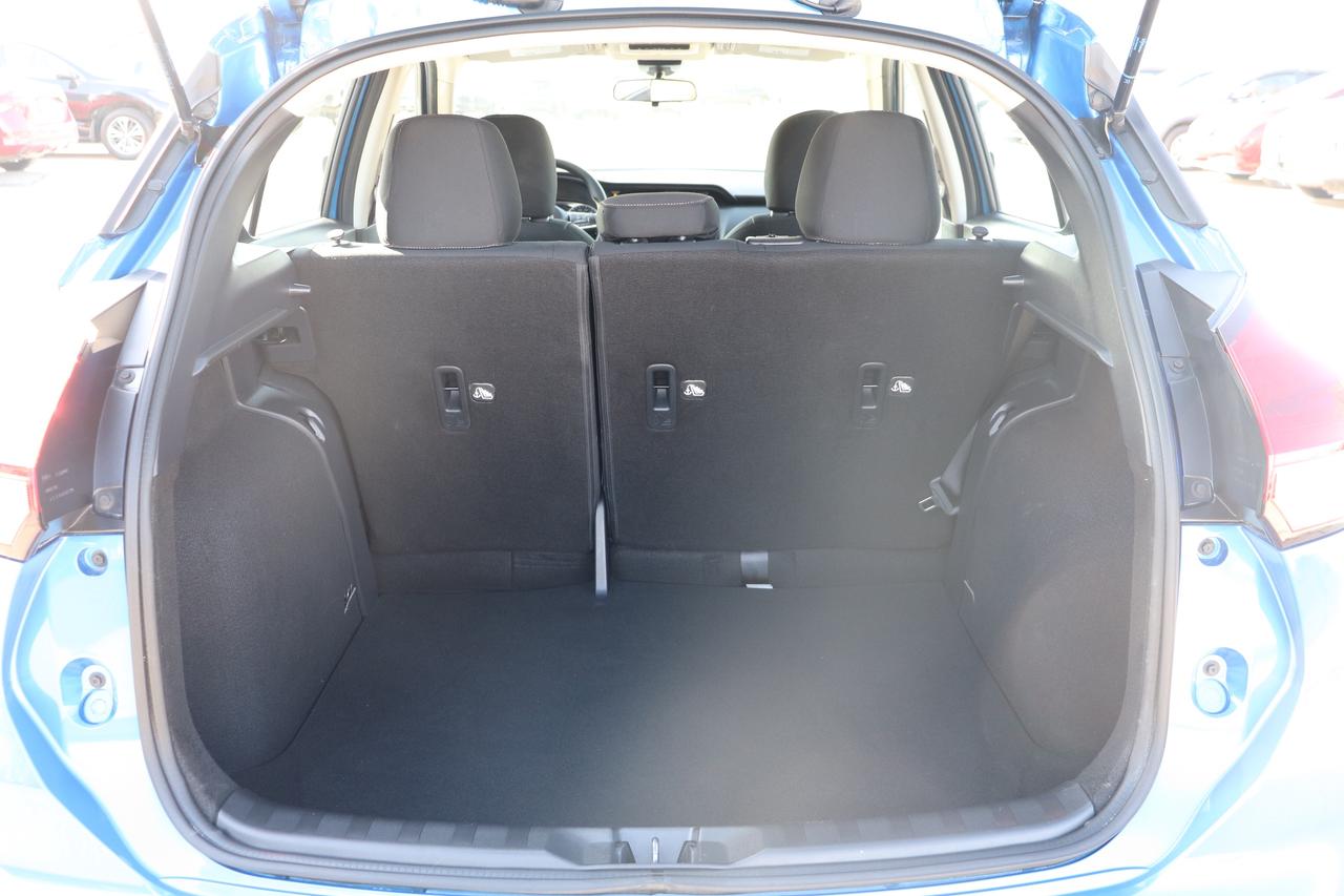 2021 Nissan Kicks S NO ACCIDENTS 1 OWNER OFF LEASE CARPLAY BLND SPOT Photo