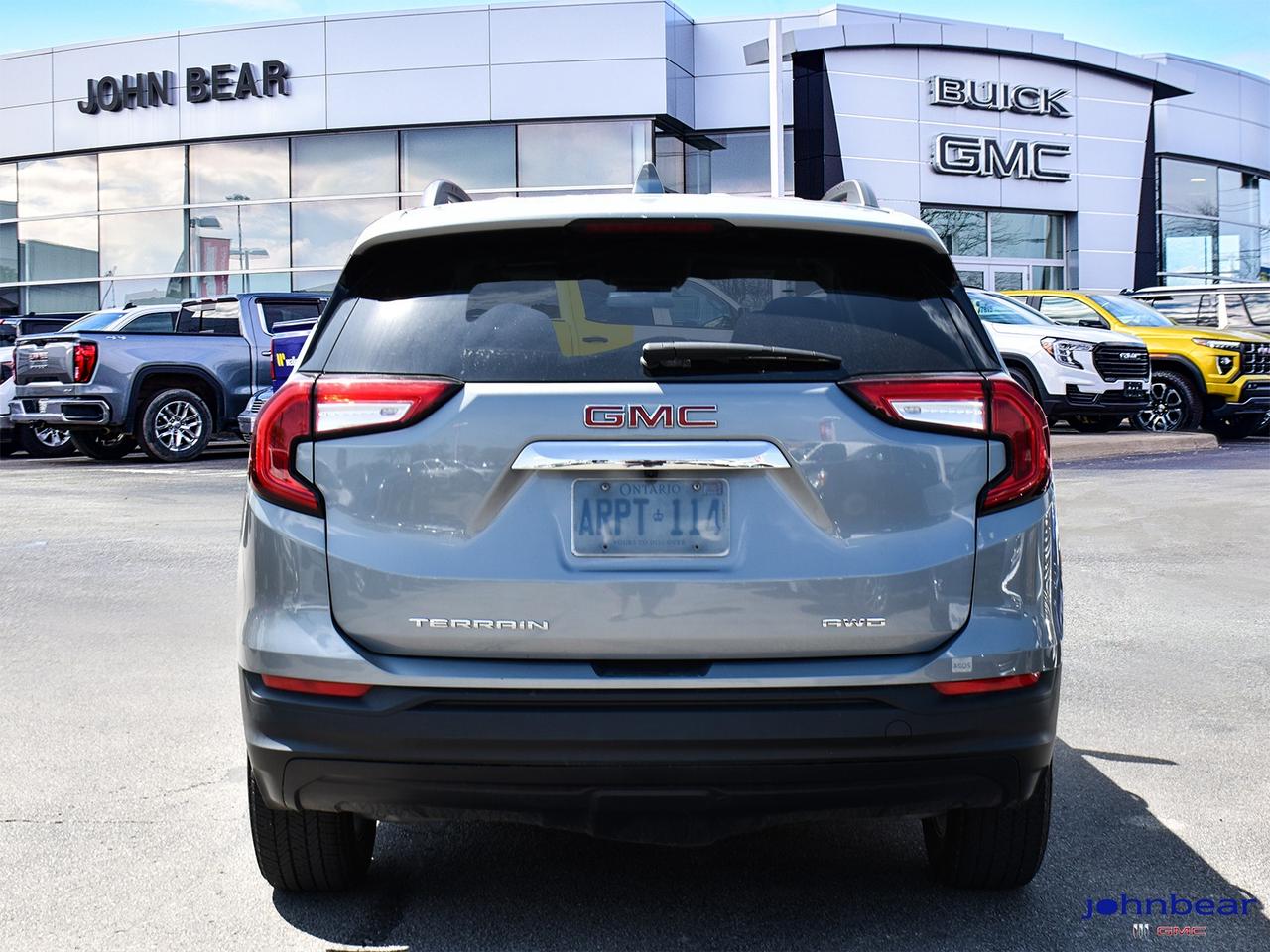 2024 GMC Terrain SLE Photo