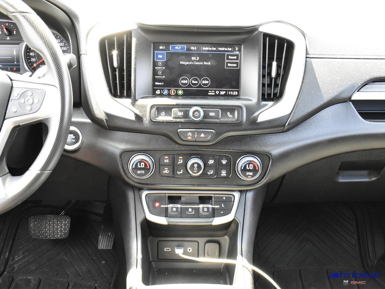 2024 GMC Terrain SLE Photo