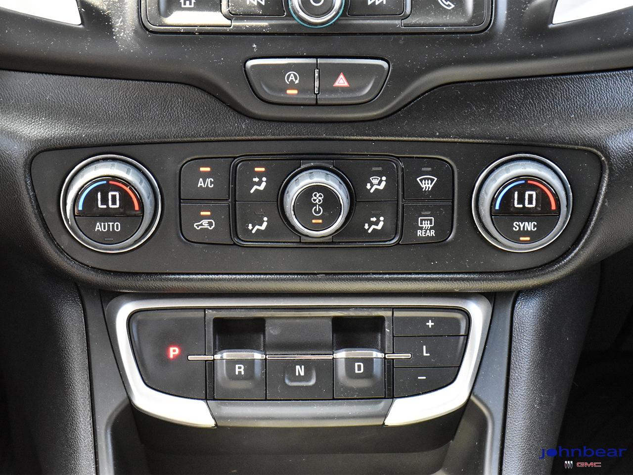 2024 GMC Terrain SLE Photo