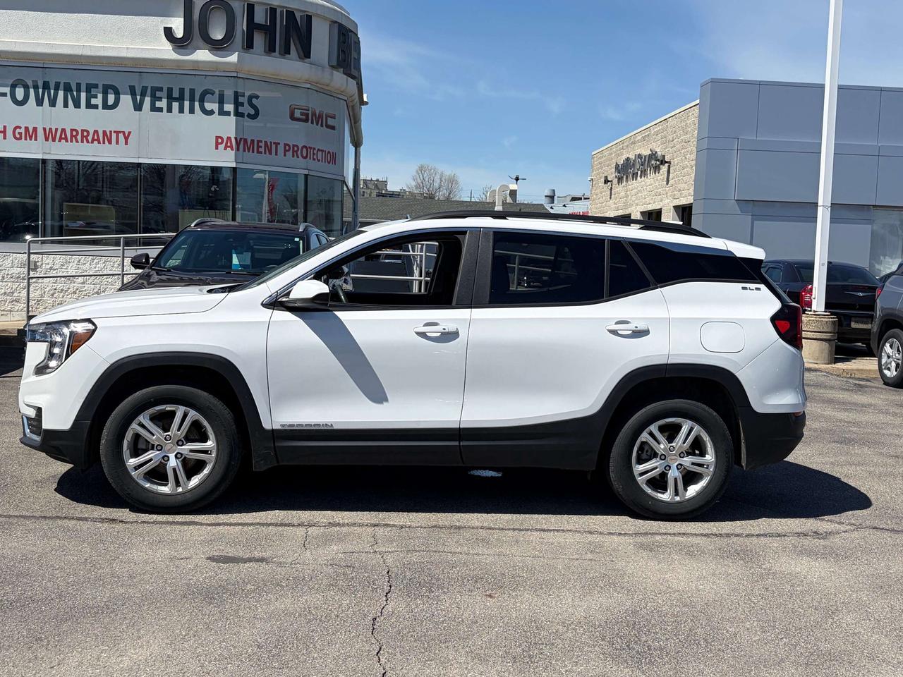 2024 GMC Terrain SLE Photo
