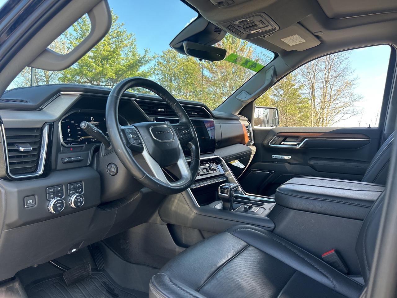2023 GMC Sierra 1500 Denali Crew Cab 4x4   Clean Carfax Photo