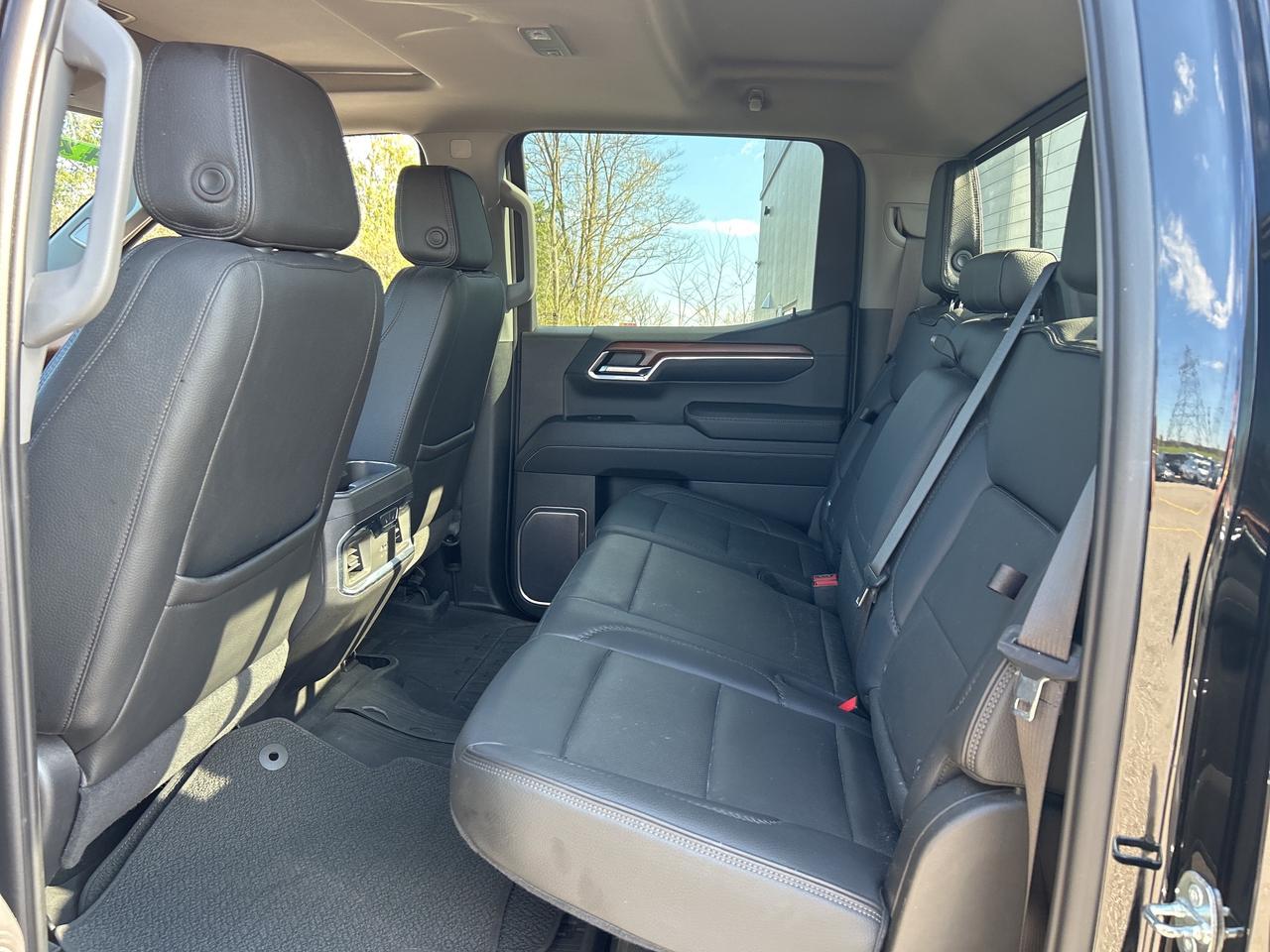 2023 GMC Sierra 1500 Denali Crew Cab 4x4   Clean Carfax Photo