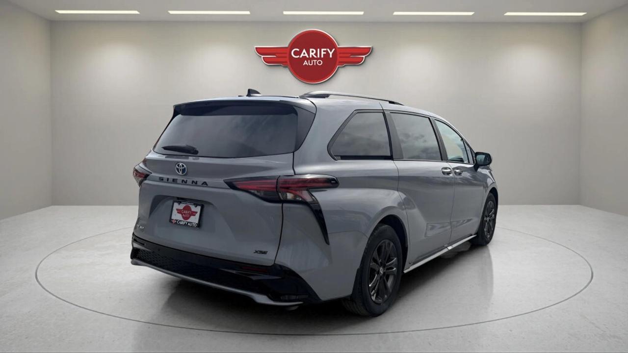 2025 Toyota Sienna XSE 7-Passenger All-wheel Drive with RES Photo