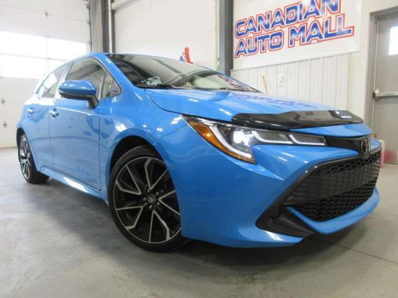 2021 Toyota Corolla SE HATCH, AUTO, ALLOYS, HTD. SEATS, JUST 34K! Photo0