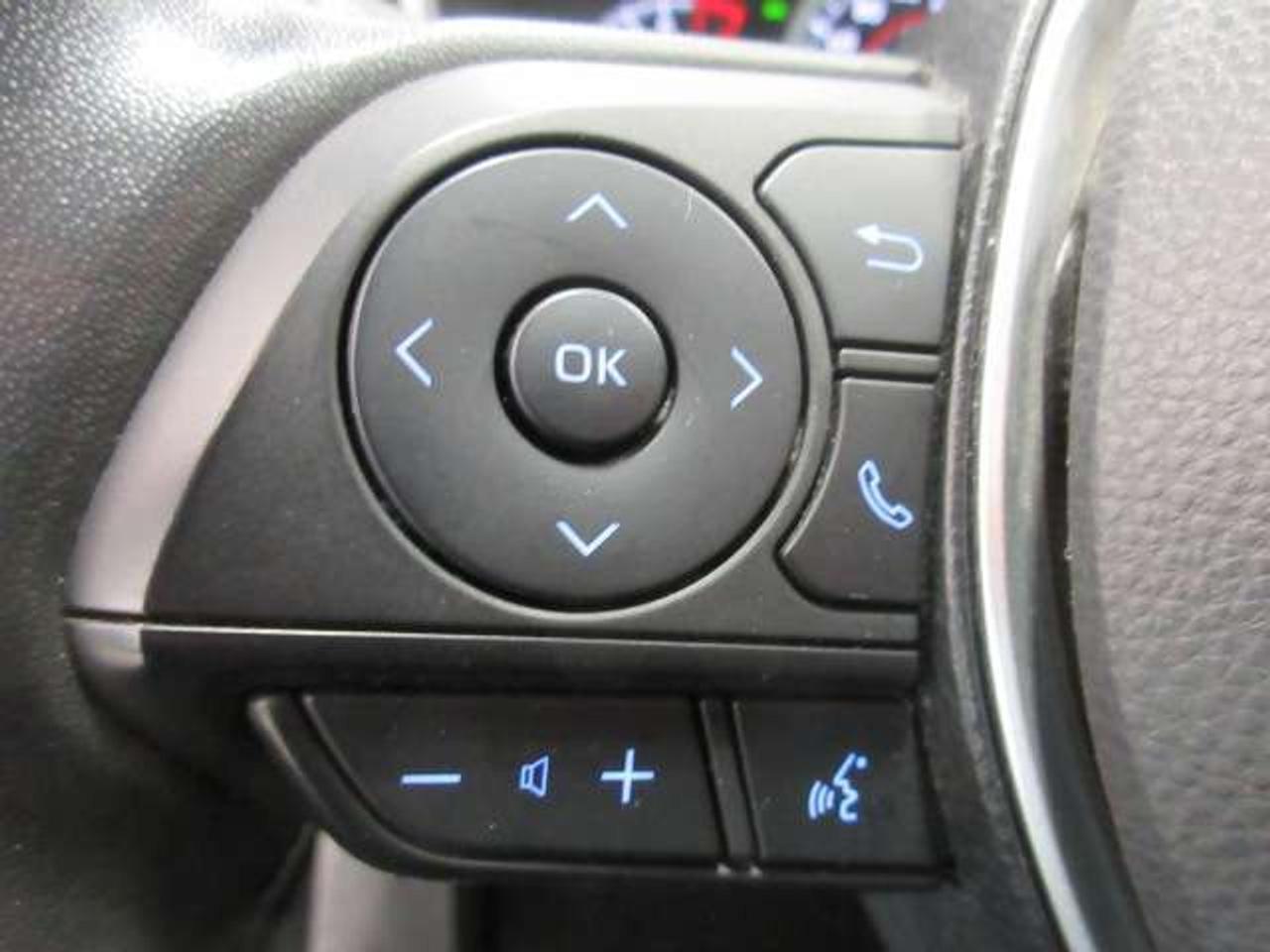 2021 Toyota Corolla SE HATCH, AUTO, ALLOYS, HTD. SEATS, JUST 34K! Photo