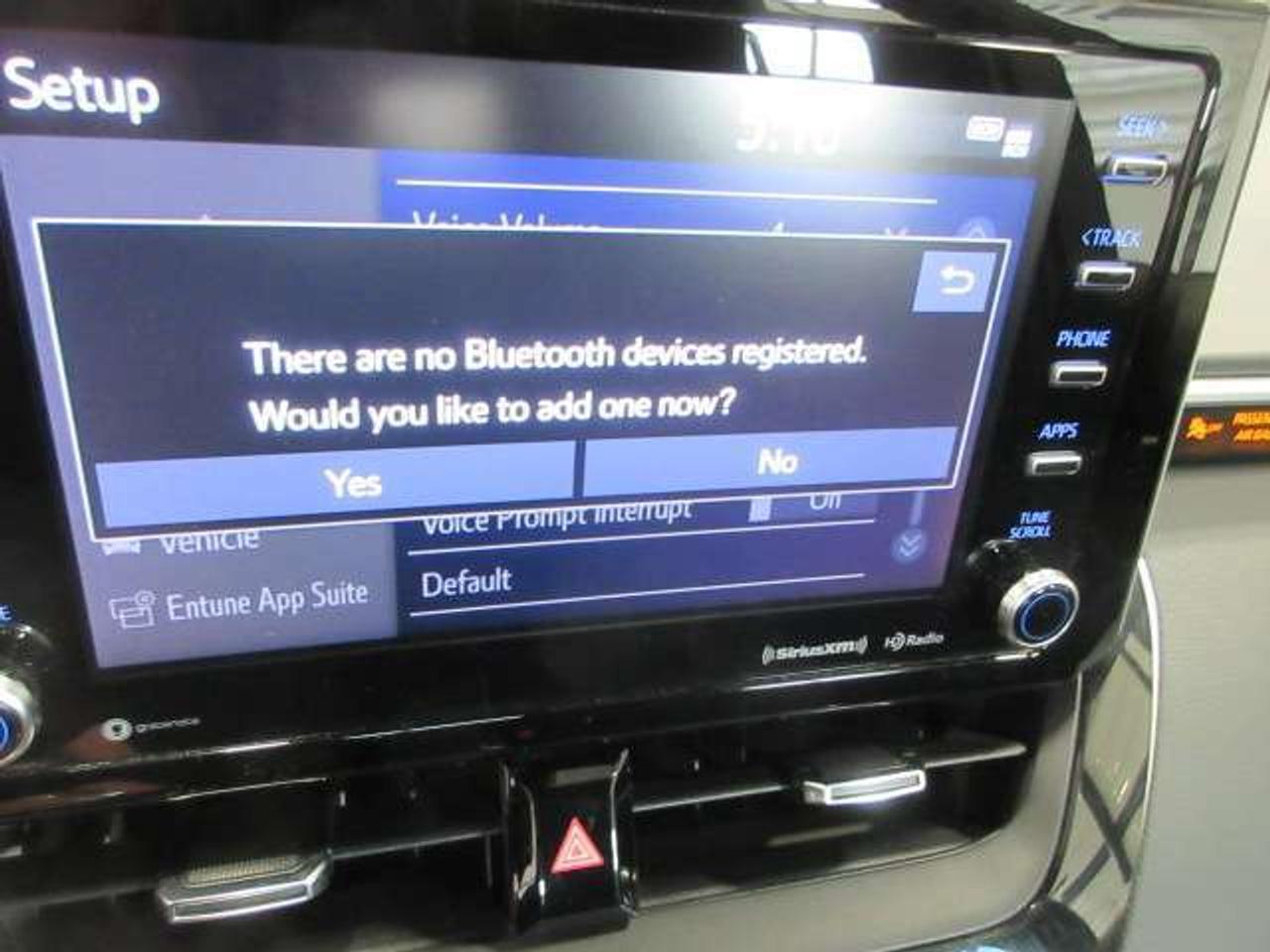 2021 Toyota Corolla SE HATCH, AUTO, ALLOYS, HTD. SEATS, JUST 34K! Photo