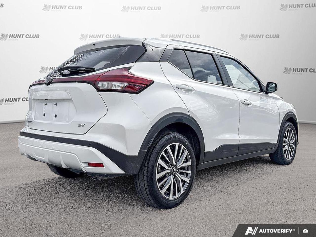 2024 Nissan Kicks SV   Apple Car Play   Android Auto   Heated Seats Photo