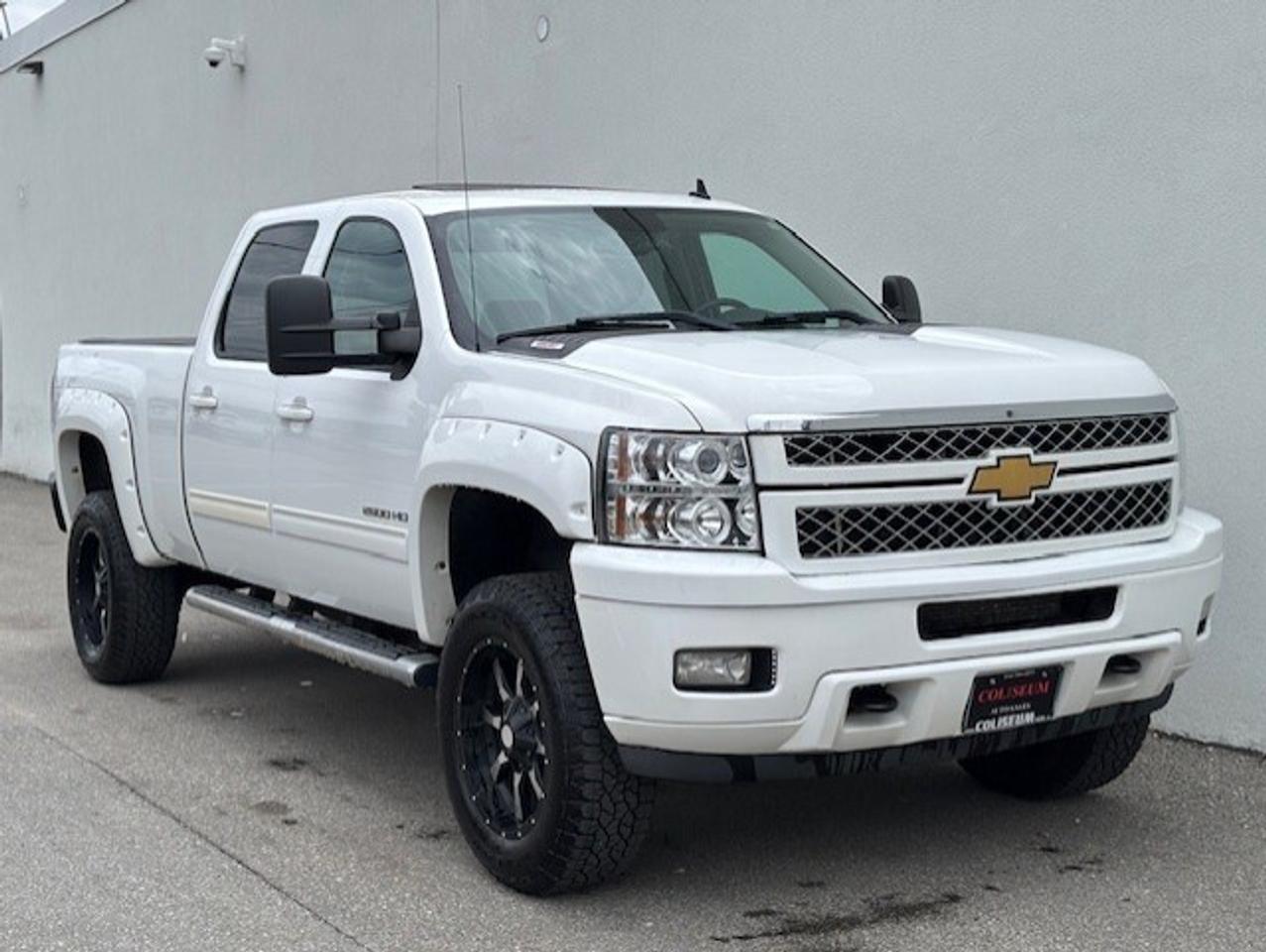 2014 Chevrolet SILVERADO 2500HD LTZ 4WD LEATHER-ROOF-NAVI-CAMERA-WHEELS-JACKED UP! Photo
