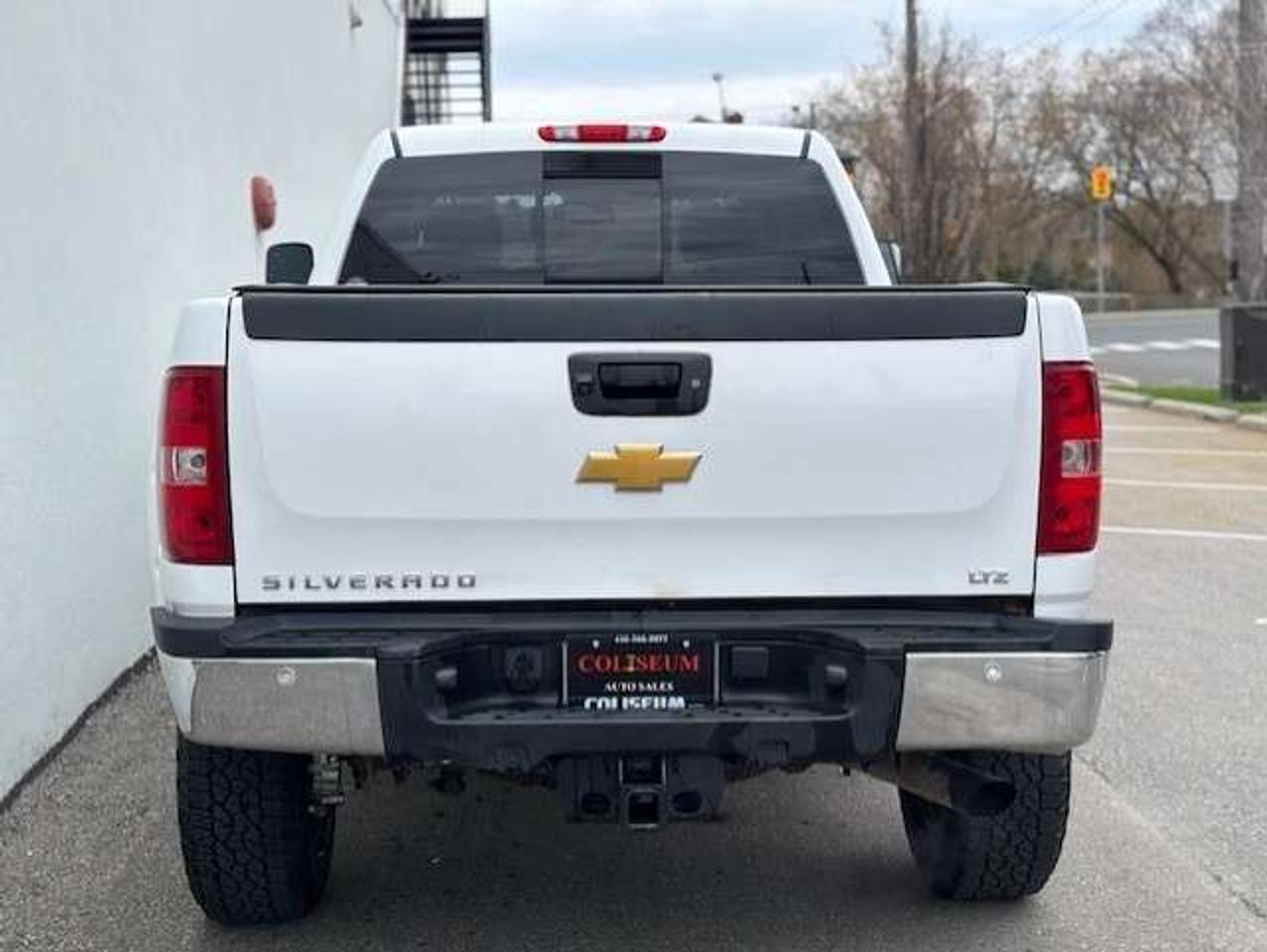2014 Chevrolet Silverado 2500 LTZ 4WD LEATHER-ROOF-NAVI-CAMERA-WHEELS-JACKED UP! Photo