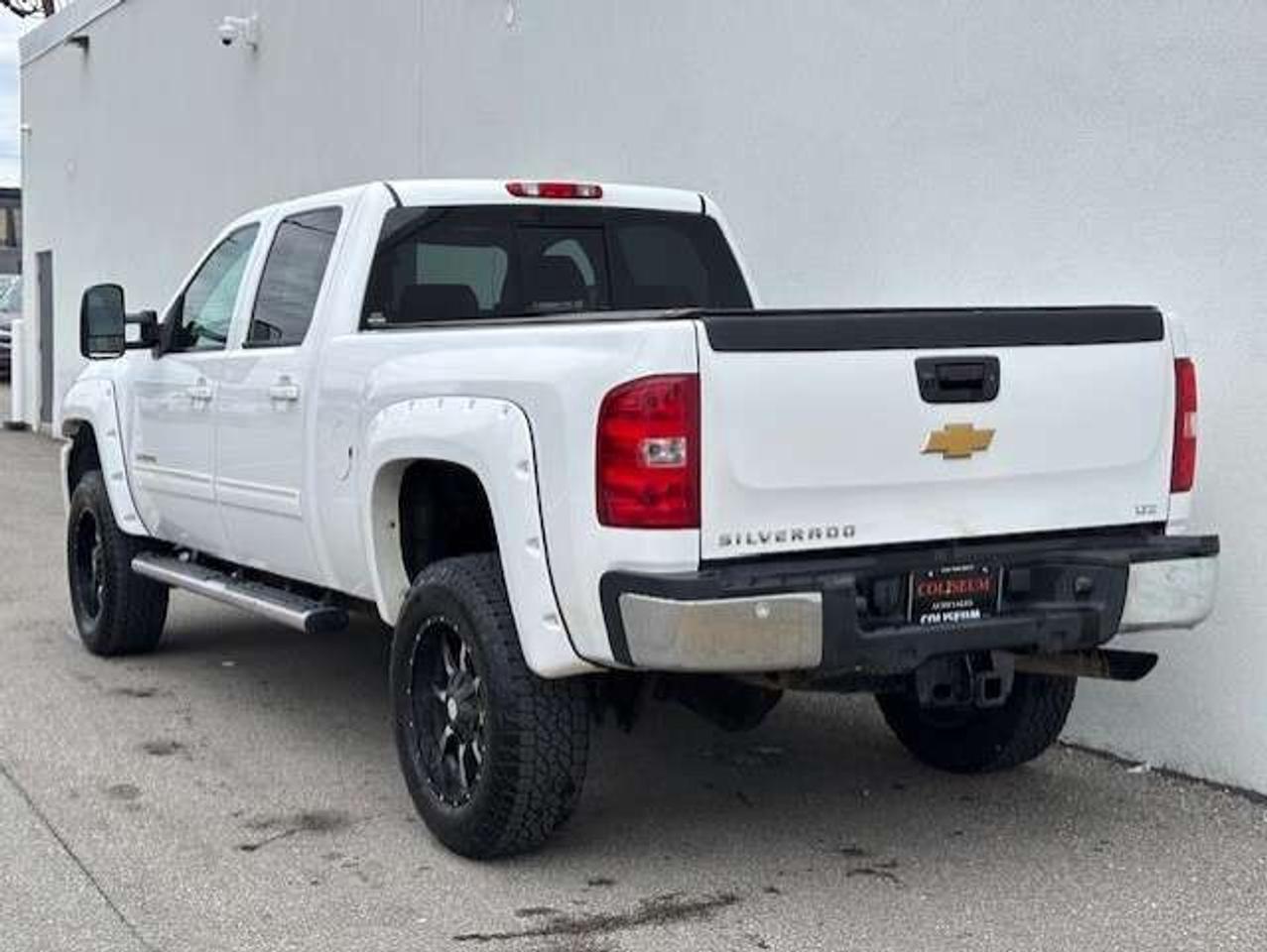 2014 Chevrolet Silverado 2500 LTZ 4WD LEATHER-ROOF-NAVI-CAMERA-WHEELS-JACKED UP! Photo